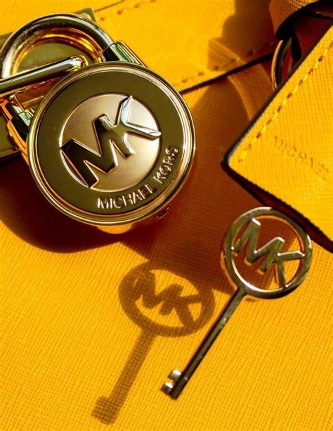 michael kors which country brand|where was Michael Kors born.